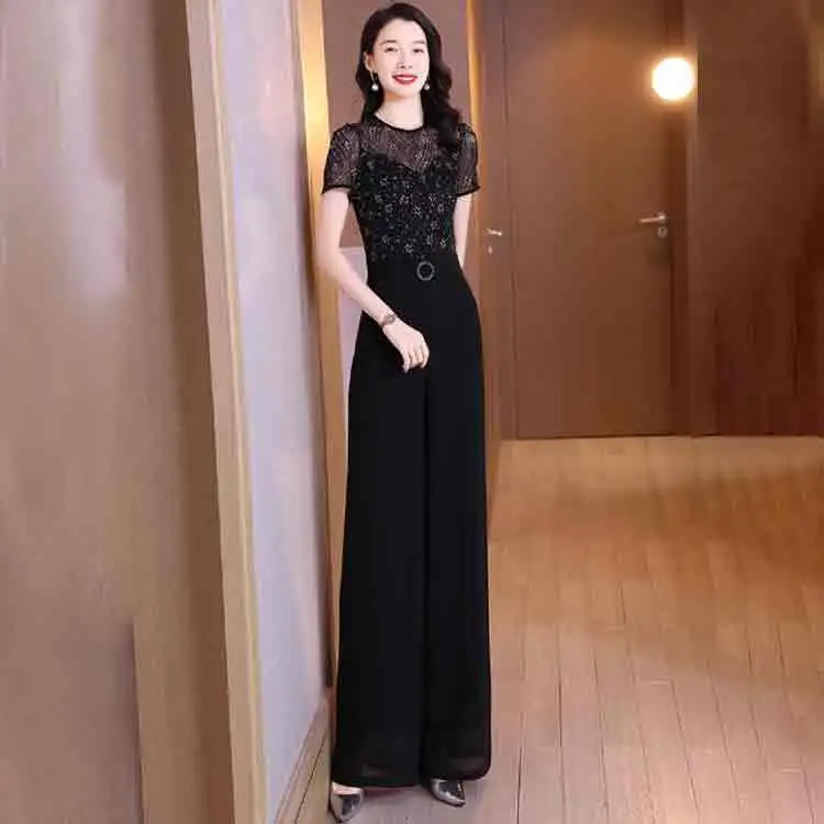 Mesh Patchwork Jumpsuit เป็นเทรนด์แฟชั่นล่าสุดหรือไม่?